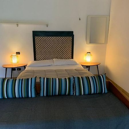 Mood - Flarer 21 Apartman Pavia Kültér fotó
